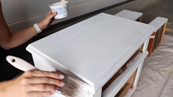 From Shabby Chic to Chic | Modern Nightstand Makeover with Smoooth Finish & Hairpin Legs