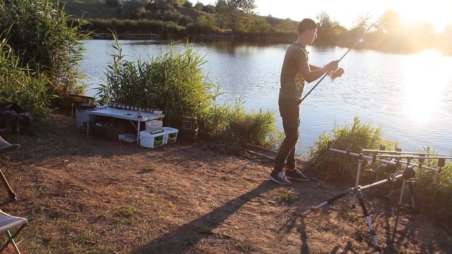 Рыбалка на амура с кукурузой.Кто бы мог подумать,что здесь такие амуры.Рыбалка лето 2017 смотреть онлайн