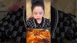 Китайцы едят на камеру!!! ???