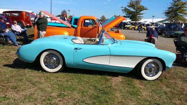 1956 BABY BLUE CHEVROLET CORVETTE HARDTOP CONVERTIBLE смотреть онлайн