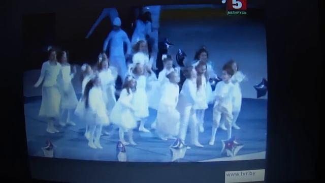 Ансамбль "Заранак" с песней "Зима - не сон" смотреть онлайн