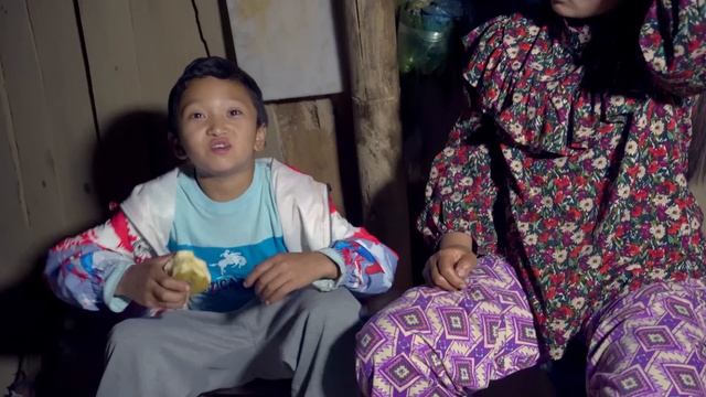 Chicken Roast Eating With Sister-in-law & Having Fun | Our Village Style Chicken Roast |Village Vlo