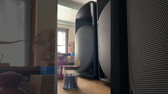 Bax-music Behringer Eurolive B115W problem смотреть онлайн