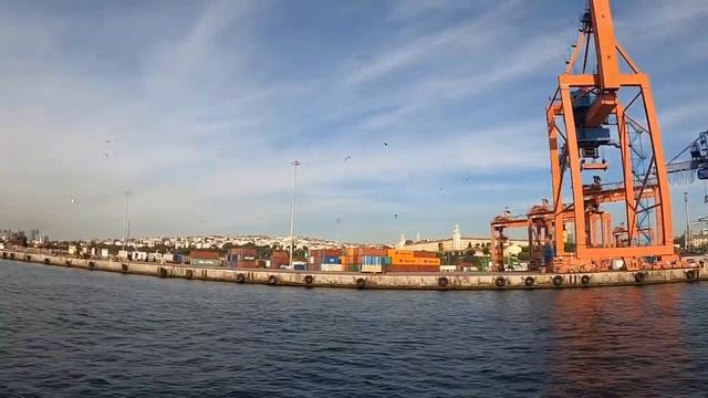 Public Transportation in Istanbul (SAW Airport to Eminönü) смотреть онлайн