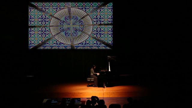 Cindy Wong plays Danse Amoureuse, no.6, Danses Fantastiques, Loris Tjeknavorian смотреть онлайн