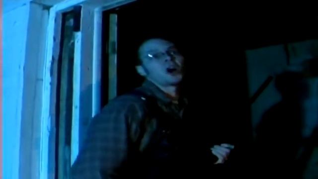 LIVING DEAD WORLD | an alien weapon turns people into undead zombies as survivors fight to escape смотреть онлайн