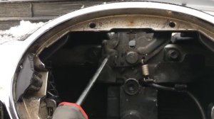 Как открыть Toyota Highlander III если сел аккумулятор в 0