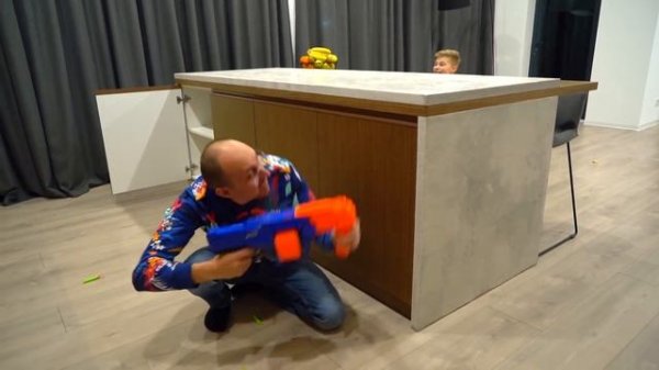 Nerf vs Dad. Папа в АУТЕ...Показал на что СПОСОБЕН. NERF-Reboot.