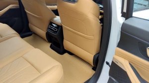 Сравнение Gelly Monjaro vs CHANGAN UNI-K, 2023, 4вд, максимальные комплектации!!! Русифицированы!!!