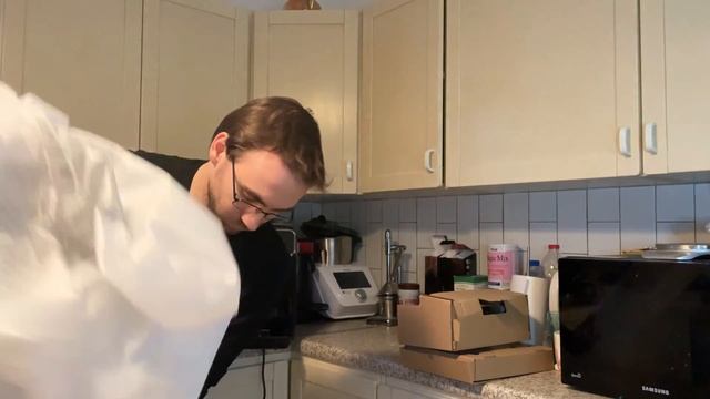 [Déballage] Philips EP2231/40 LatteGo, une machine à café en grains qui fait aussi des cappuccinos смотреть онлайн
