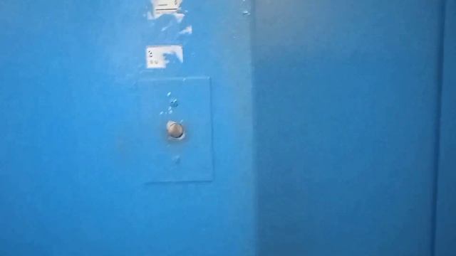 Очень Громкий Двигатель!!! Лифт МЛЗ 90-х Q=400 кг V=0,71 м/с. (402) смотреть онлайн