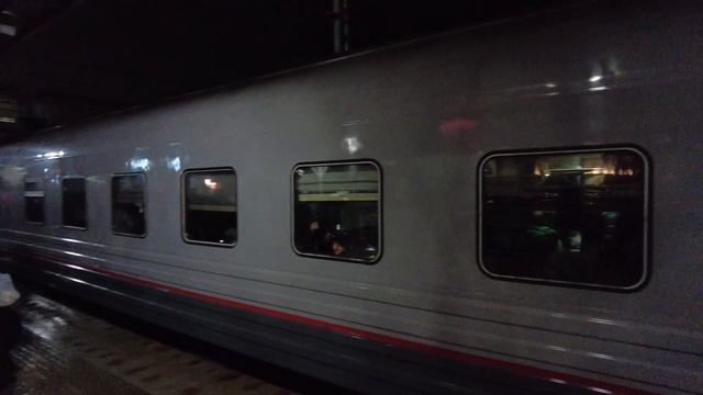 Казань вокзал/Москва .Битком поезд. Всем нужно в столицу. смотреть онлайн