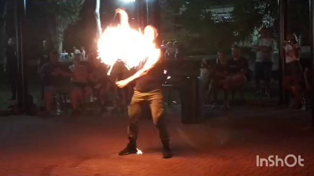 Огненное шоу в Феодосии. Записки ветврача орнитолога. смотреть онлайн