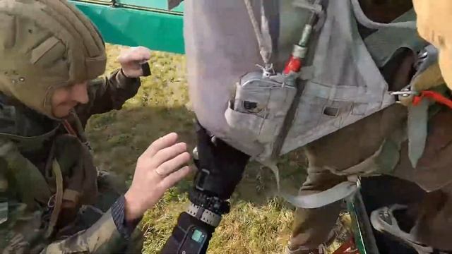 Прыжки с Парашютом - промо-ролик || АТСК ДОСААФ смотреть онлайн