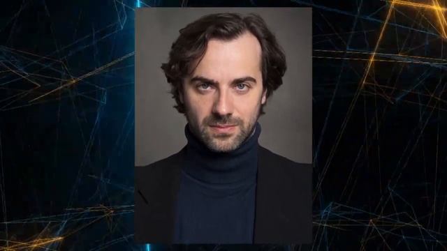 ПОБОРОЛ СТЕСНЕНИЕ И ОБРЕЛ ЛЮБОВЬ МАКСИМ РАДУГИН актер из сериала Крепостная смотреть онлайн