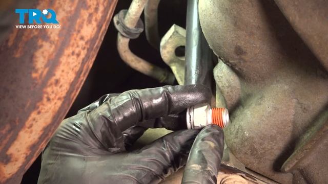 How to Replace Transmission Line Connector 2000-2006 Chevrolet Tahoe смотреть онлайн