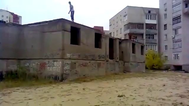 Прыжок со 2 этажа смотреть онлайн