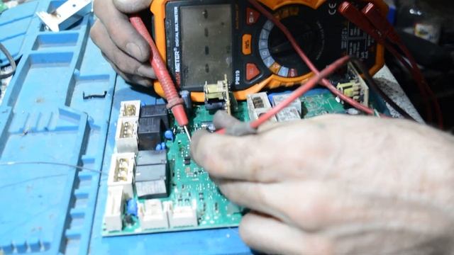 Ремонт модуля стиральной машины Indesit/Ariston по гарантии | Очень кропотливый ремонт смотреть онлайн