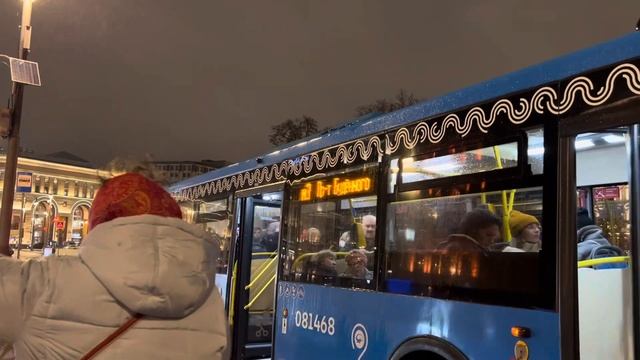 Автобус ЛиАЗ-5292.65 следует по маршруту м3 ”Серебряный Бор - пр-кт - Будённого” смотреть онлайн