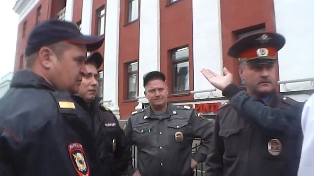 Одиночный пикет и полиция смотреть онлайн