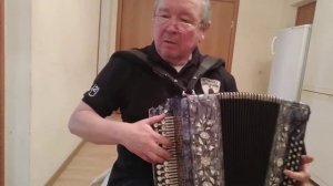 обр.В. Евдокимова А я милого узнаю по походке.