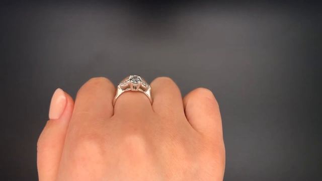 Кольцо помолвочное с бриллиантами овал 1ct и груши по 0.3ct смотреть онлайн