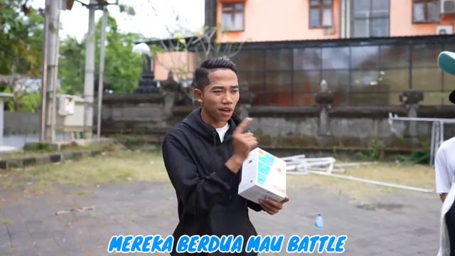 ADU MAINAN COWOK VS MAINAN CEWEK JAMAN NOW?? BORONG SAMPE HABIS | Mikael TubeHD смотреть онлайн