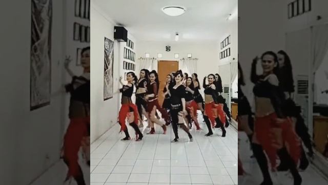 'I Wanna Dum Tek' Artem Uzunov - Challenge - Drum Solo Belly Dance by K9 Studio смотреть онлайн