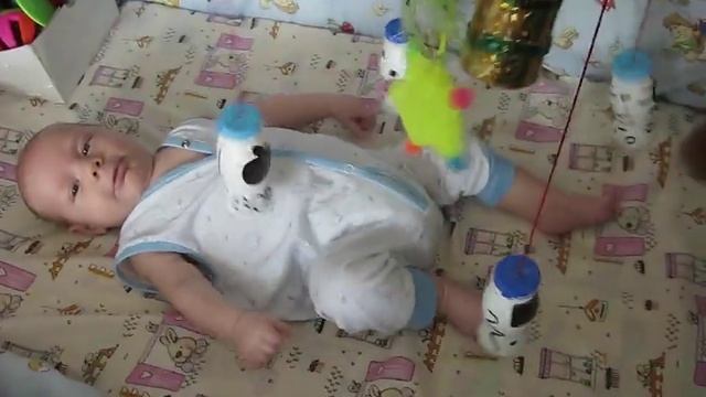 Мамин музыкальный мобиль. Развивающие игрушки своими руками смотреть онлайн