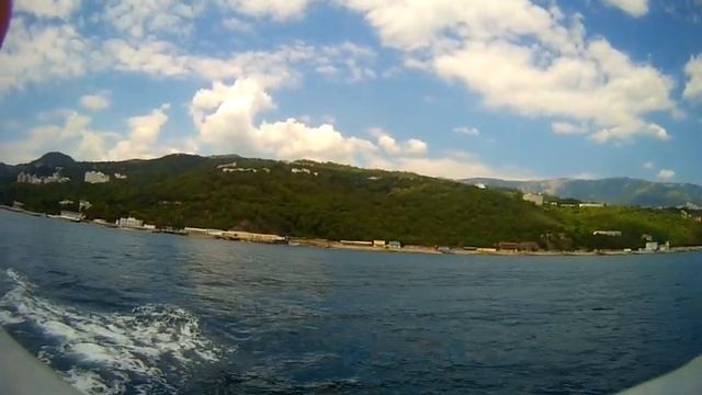 Прогулка на катере от Ласточкиного Гнезда в Ялту. смотреть онлайн