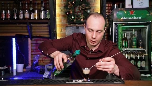 В баре с Омаром - Выпуск 19 - Противная слякоть (Б-53) смотреть онлайн