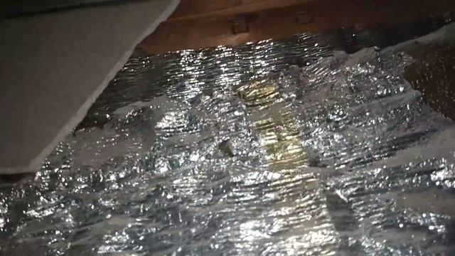 Хтонический пример экономии на термозащите и утеплении в бане. Посмотрите если отделываете парилку. смотреть онлайн