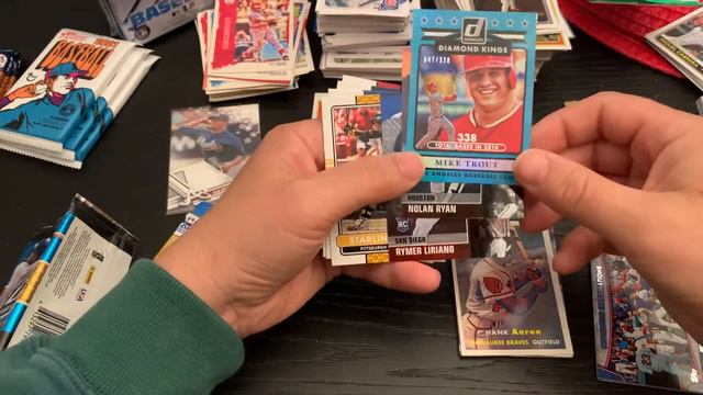 Day 303 A Pack a Day - Grand Slam Card Club May Edition Part Three! A numbered Trout! смотреть онлайн