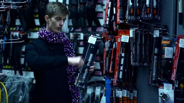 ЧТО ПОДАРИТЬ ВЕЛОСИПЕДИСТУ НА НОВЫЙ ГОД? смотреть онлайн