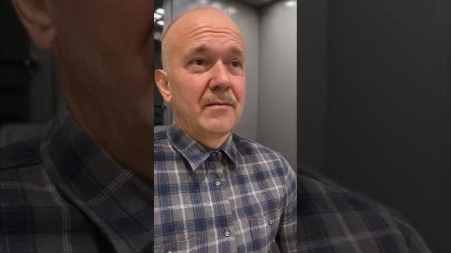 100 ПРОЦЕНТОВ РАБОЧИЙ ЛАЙФХАК КАК НЕЗАМЕТНО ПЕРНУТЬ В ОБЩЕСТВЕННОМ МЕСТЕ смотреть онлайн