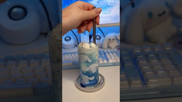 Blue Lemonade Ice cream float and Sumikkogurashi snacks! #asmr #kawaii #anime #blueasmr #sanrio смотреть онлайн