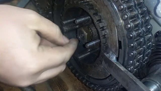 Оценил состояние коленвалов и разбор "нового" двигателя иж юпитер 5 1993 года. смотреть онлайн