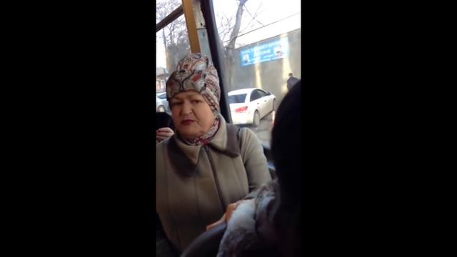 бабка жжет в трамвае / бабка делала победу / в Краснодаре смотреть онлайн