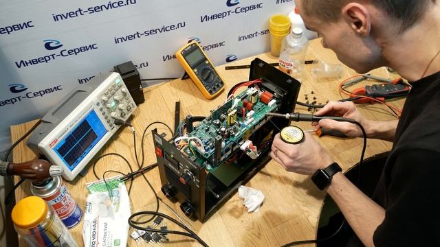 Ремонтируем по гарантии Foxweld Мастер 202/Смотрим что внутри