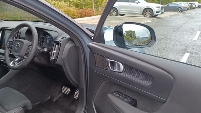 211MH2268 - 2021 Volvo XC40 T4 Plug In Hybrid, R-Design, Smartphone Integra... смотреть онлайн