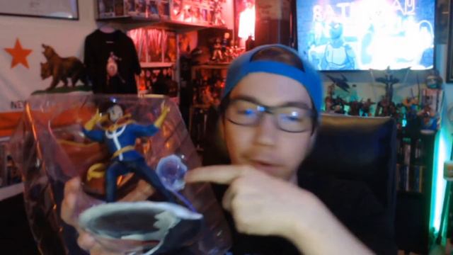 Marvel Contest of Champions Dr Strange Statue Unboxing смотреть онлайн