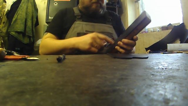 AlphaKnives. Как я делаю ножи. Один день из жизни в старой мастерской. смотреть онлайн