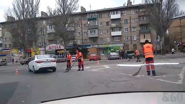 Донецк пл. Бакинских комиссаров.  Апрель 2017