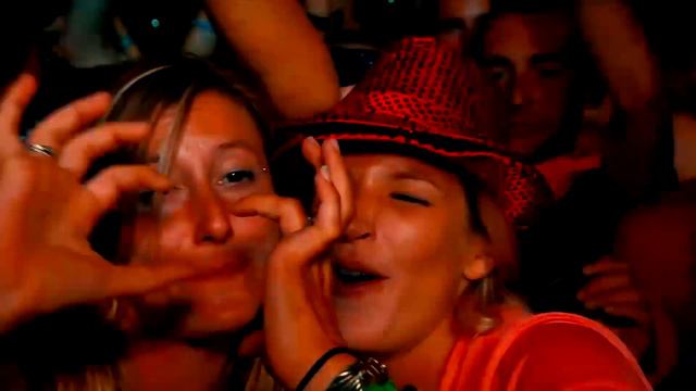 Martin Garrix playing Michal David - Discopříběh! /Tomorrowland 2017 смотреть онлайн