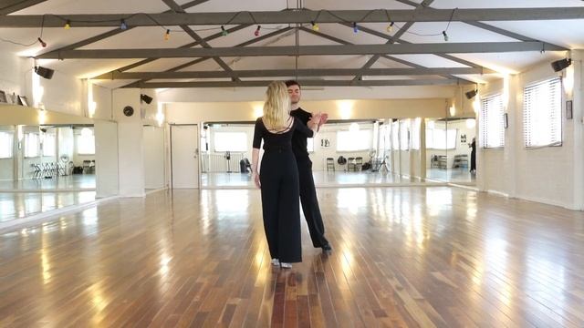 Telemark to Oversway, Same Foot Lunge & Turning Five Step | Tango смотреть онлайн