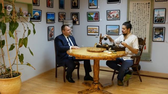 Диалоги с экспертами. Чайная церемония 5 стихий.mp4 смотреть онлайн