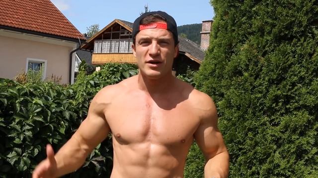 Die 8 Besten Kurzhantel Übungen (TRAINIERT JEDEN MUSKEL!) смотреть онлайн