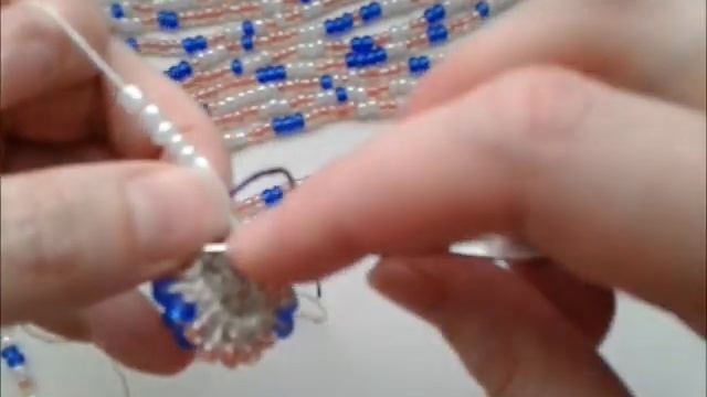 Новогодний шар из бисера смотреть онлайн