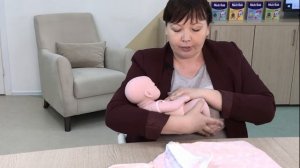 Как правильно брать ребенка на руки? Совет педиатра