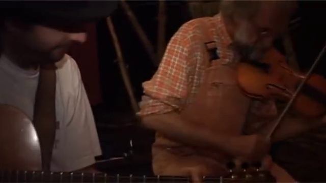Klaus der Geiger im WaldbesetzerInnen-Camp@Kelsterbach смотреть онлайн
